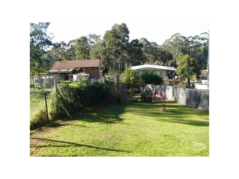 33 Calga Crescent, Catalina NSW 2536