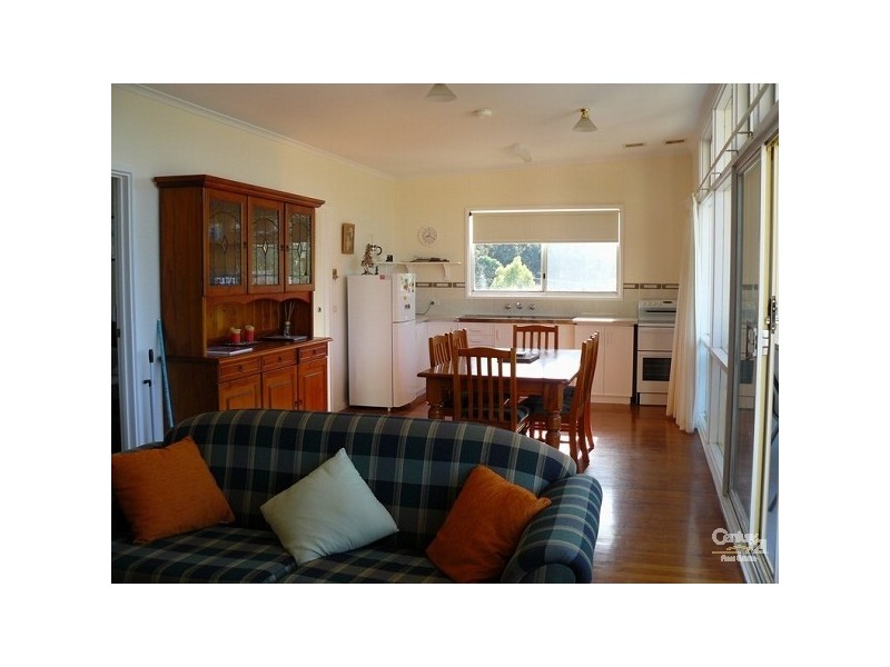 5 Waroo Crescent, Malua Bay NSW 2536