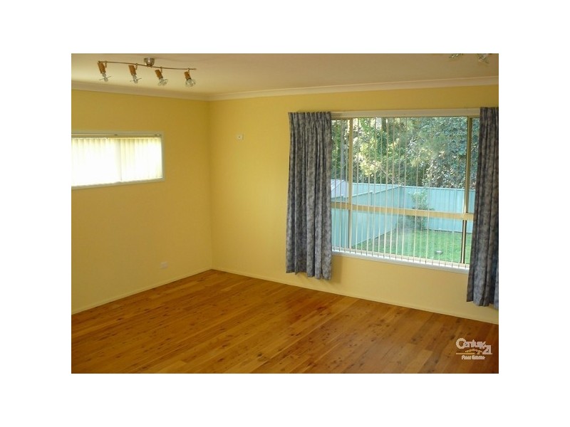 37 Warragai Place, Malua Bay NSW 2536