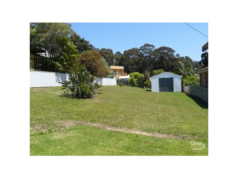 12 Yugura Street, Malua Bay NSW 2536