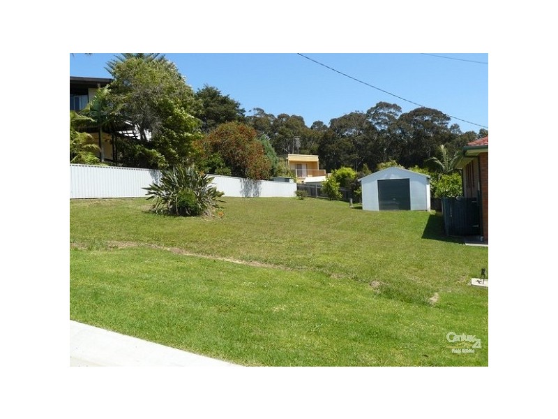 12 Yugura Street, Malua Bay NSW 2536