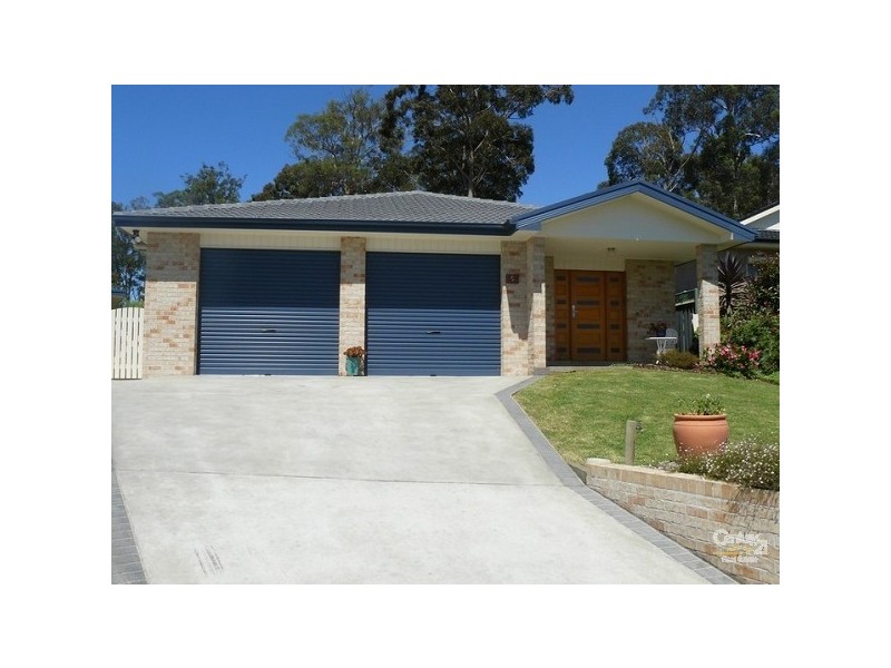 5 Hartog Place, Sunshine Bay NSW 2536