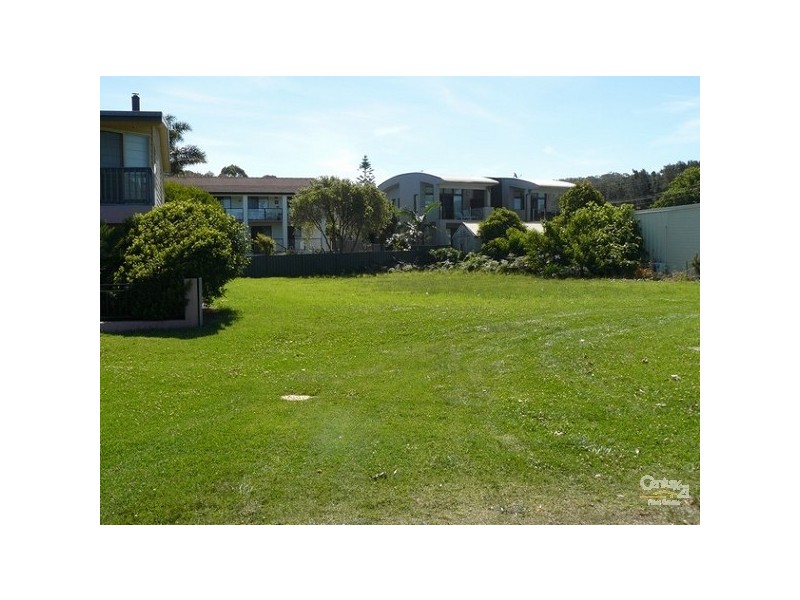 545 George Bass Drive, Malua Bay NSW 2536