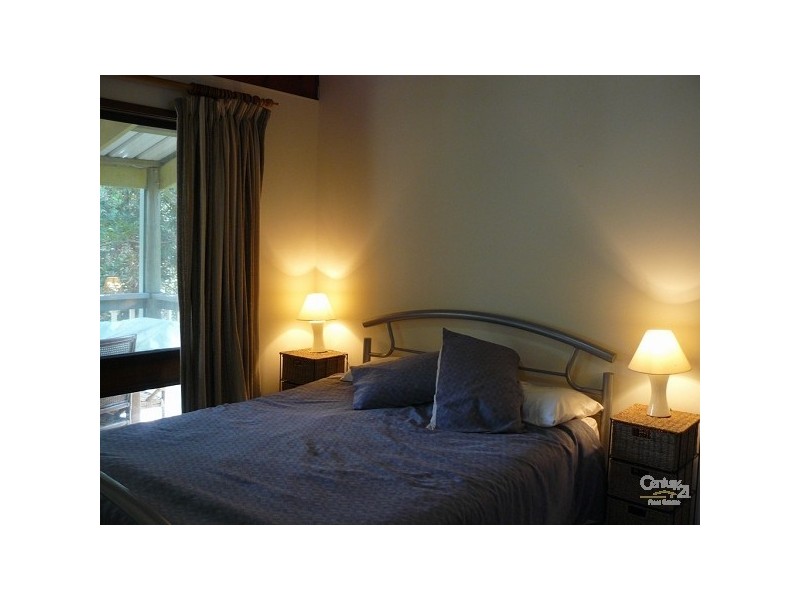 9 Lamer Cl, Broulee NSW 2537