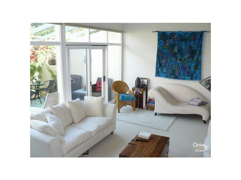 2 /12-18 Newth Place, Surf Beach NSW 2536