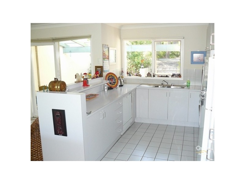 2 /12-18 Newth Place, Surf Beach NSW 2536