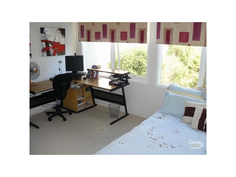 2 /12-18 Newth Place, Surf Beach NSW 2536