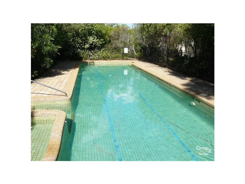 2 /12-18 Newth Place, Surf Beach NSW 2536