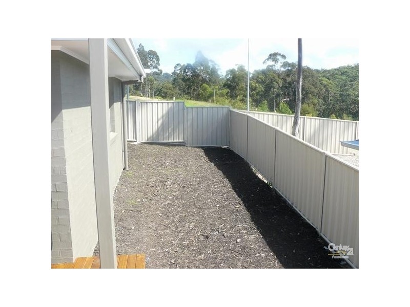 9 Elandra Place, Malua Bay NSW 2536
