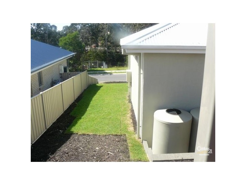 9 Elandra Place, Malua Bay NSW 2536