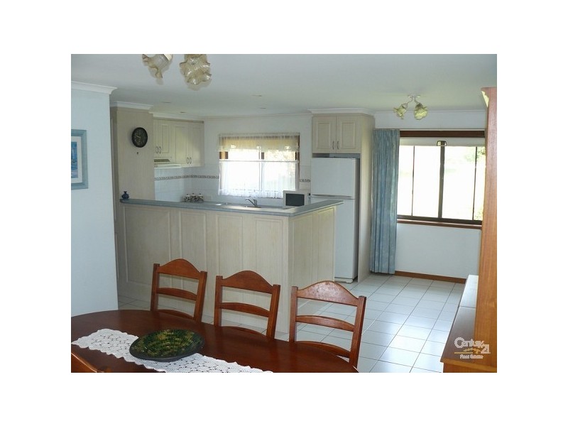 11 Binda Street, Malua Bay NSW 2536