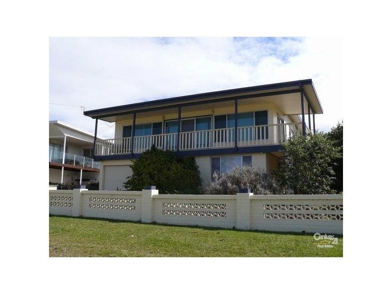 35 Iluka Avenue, Malua Bay NSW 2536