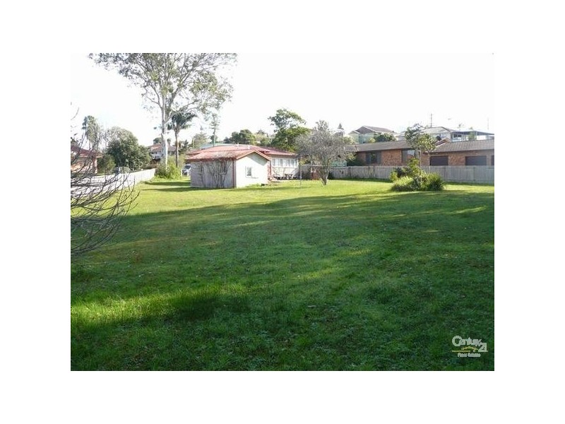 11 Marjorie Crescent, Batehaven NSW 2536
