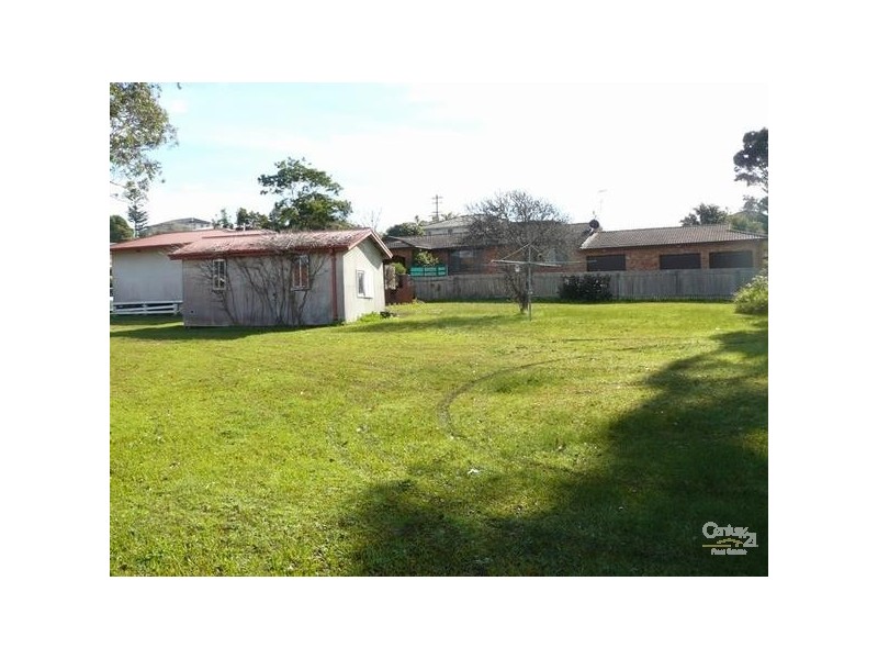 11 Marjorie Crescent, Batehaven NSW 2536