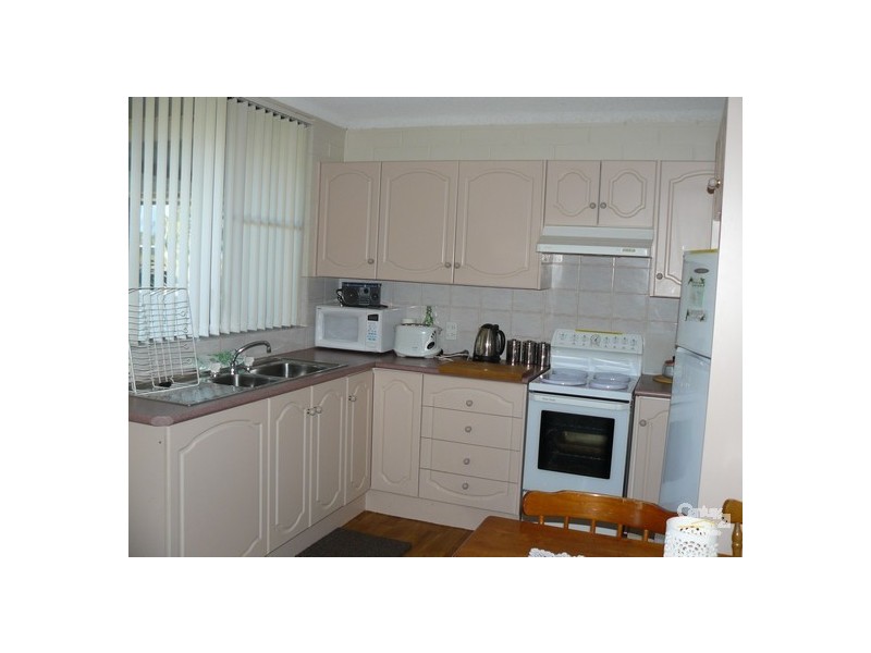 4/647 Beach Road, Surf Beach NSW 2536