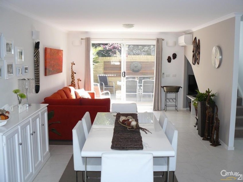 2/44 Parker Avenue, Surf Beach NSW 2536