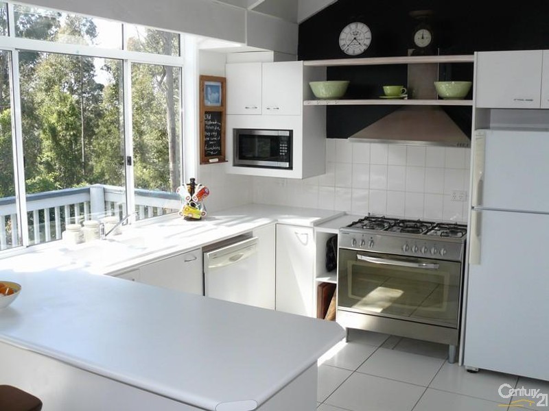 41 Catalina Drive, Catalina NSW 2536