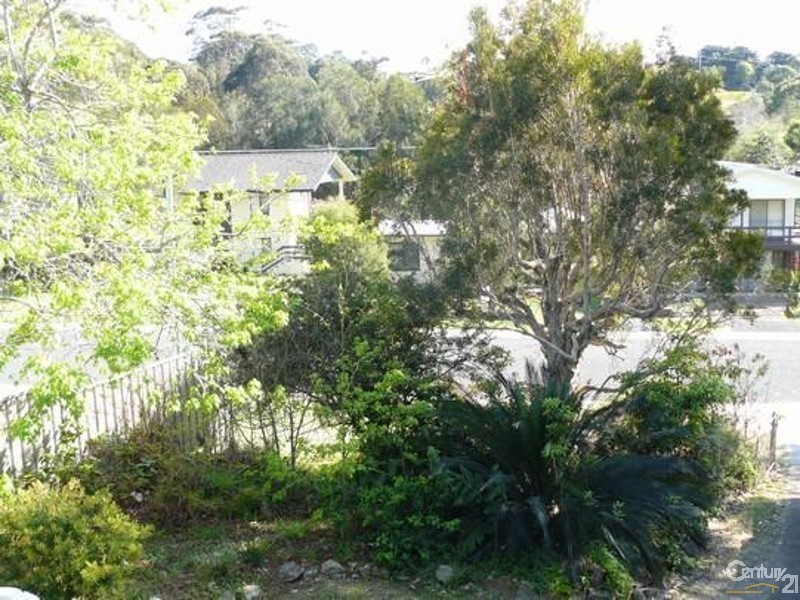29 Yugura Street, Malua Bay NSW 2536