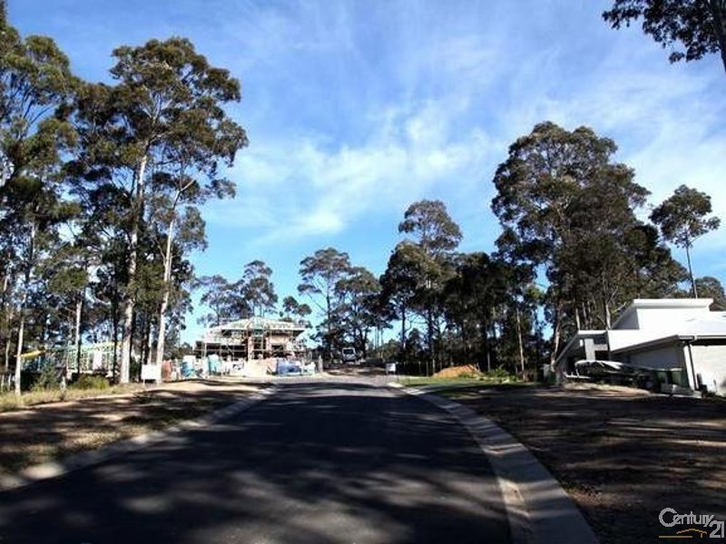 8 Warragai Place, Malua Bay NSW 2536