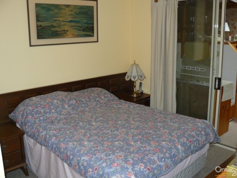 4 Mulgowrie Street, Malua Bay NSW 2536