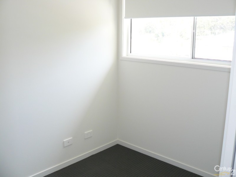 2/8 Elandra Place, Malua Bay NSW 2536
