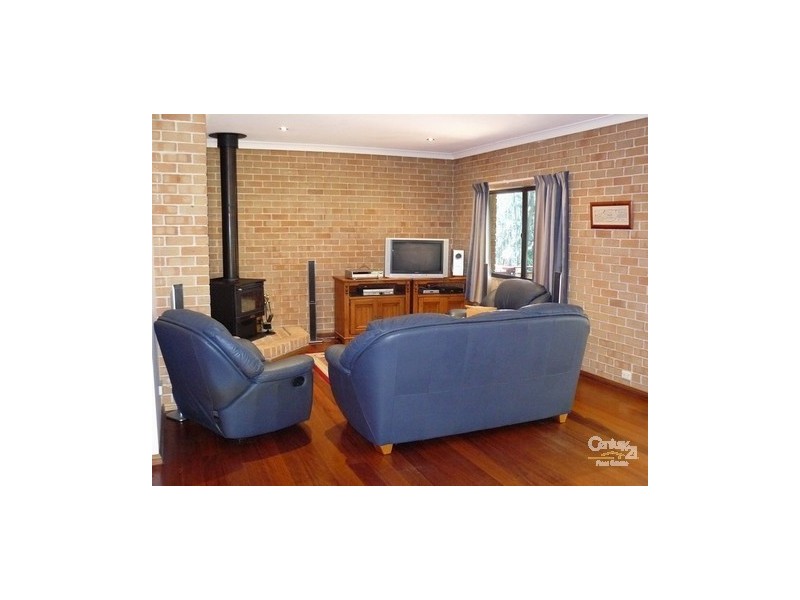 28 Burri Palm Way, Surfside NSW 2536
