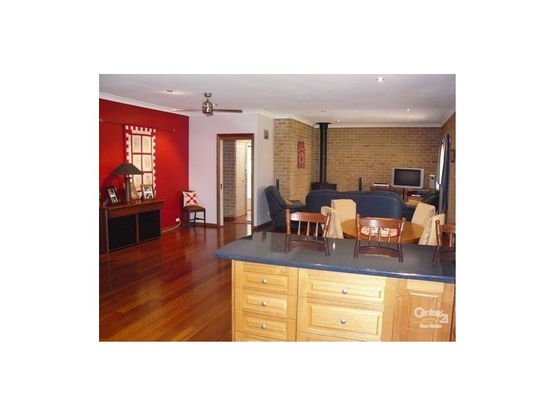 28 Burri Palm Way, Surfside NSW 2536