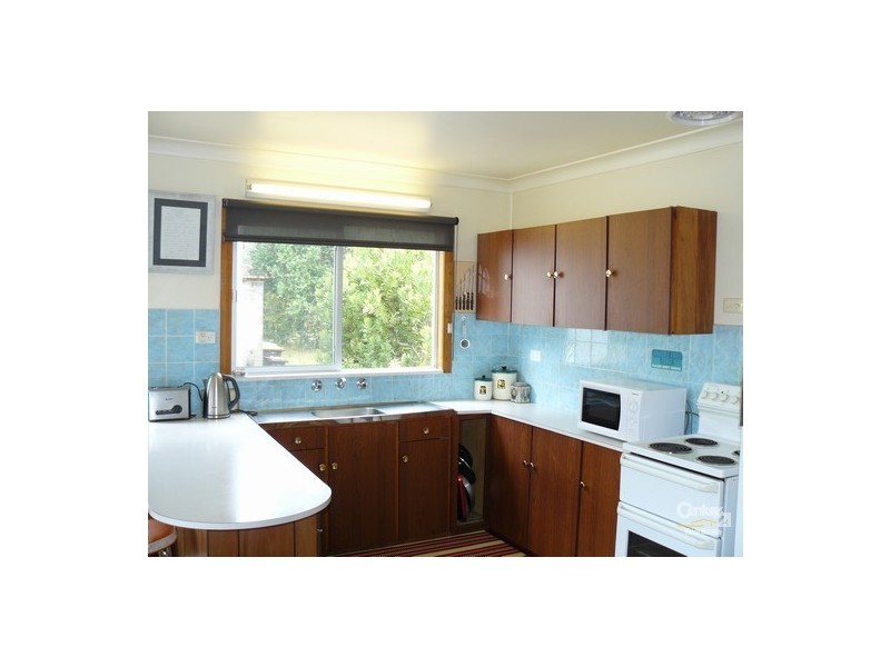 24 Candlagan Drive, Broulee NSW 2537