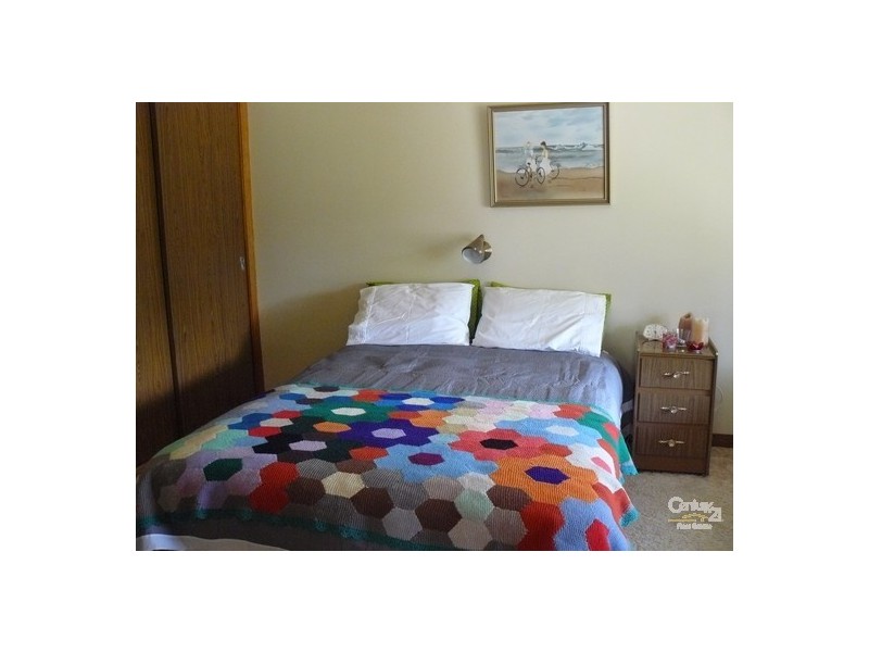 24 Candlagan Drive, Broulee NSW 2537