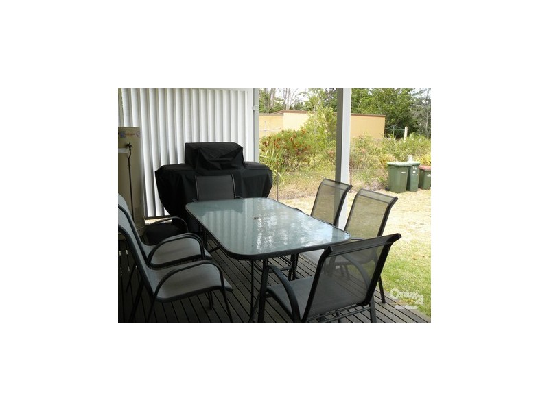 24 Candlagan Drive, Broulee NSW 2537