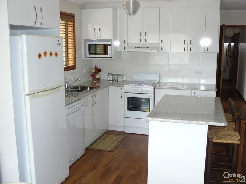 630 Beach Road, Surf Beach NSW 2536