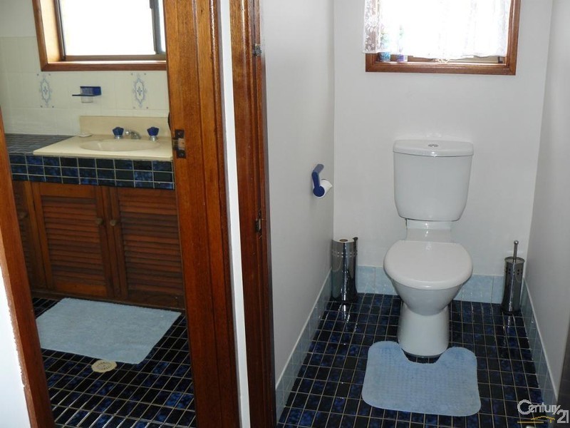 630 Beach Road, Surf Beach NSW 2536