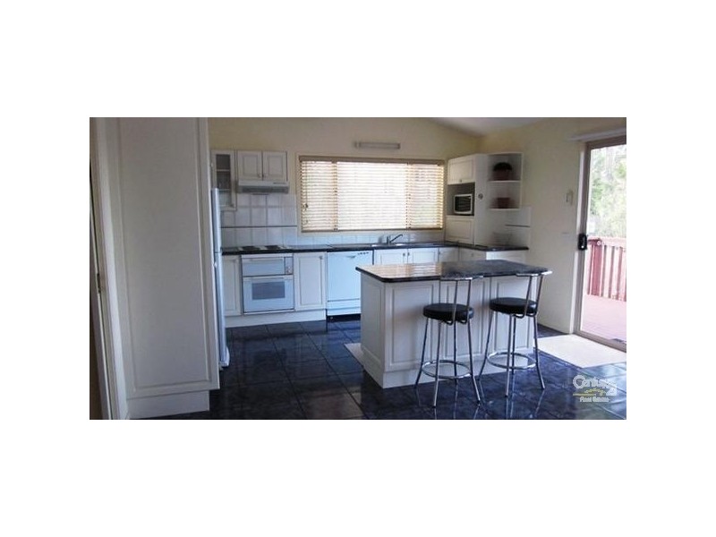 16 Wallarah Street, Surfside NSW 2536