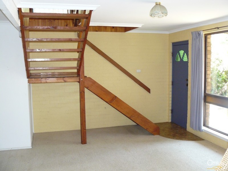 9 Larmer Close, Broulee NSW 2537