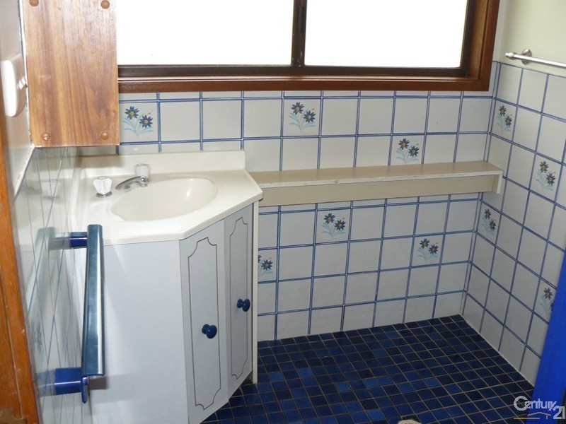 9 Larmer Close, Broulee NSW 2537