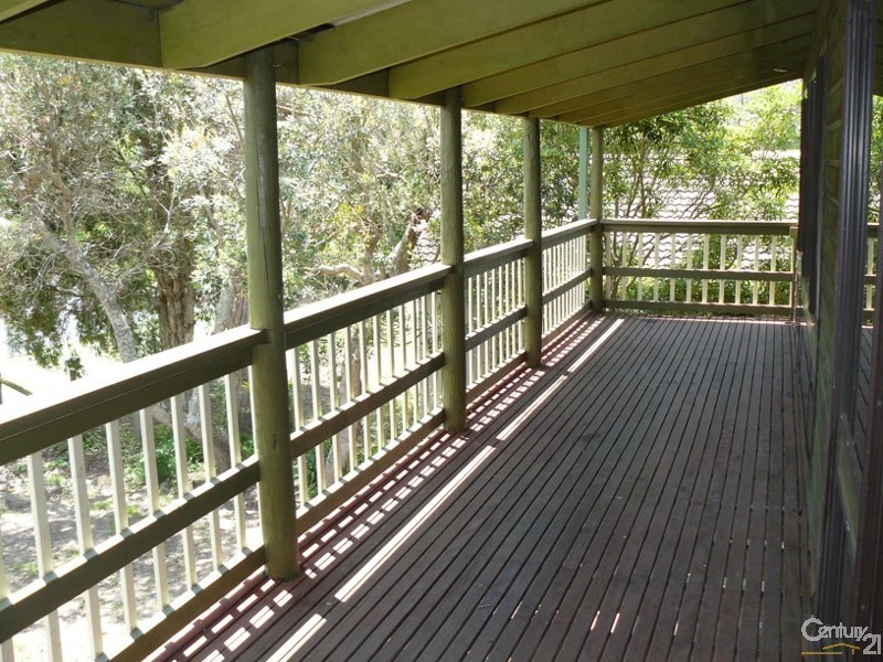 9 Larmer Close, Broulee NSW 2537