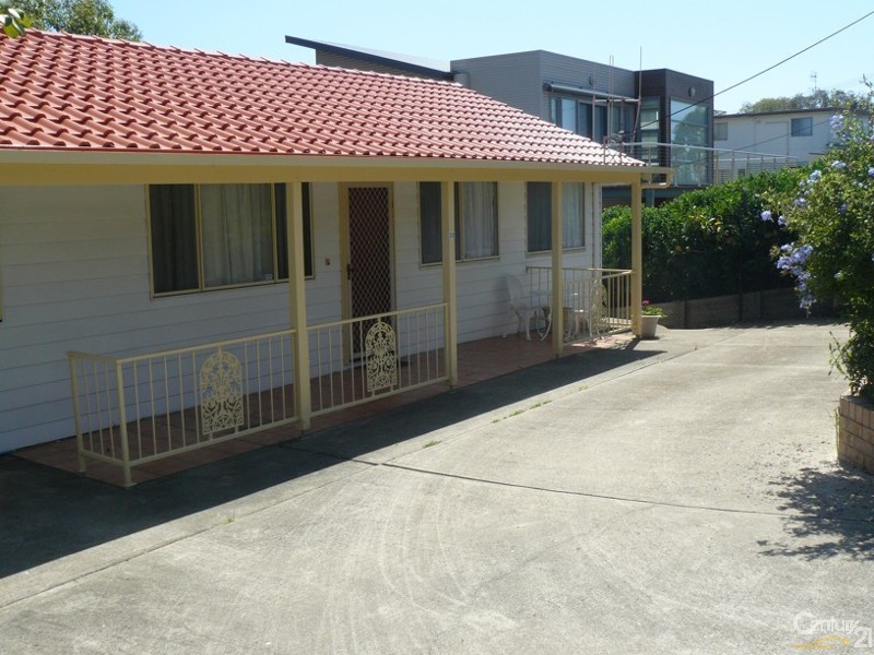 20 Pyang Avenue, Malua Bay NSW 2536