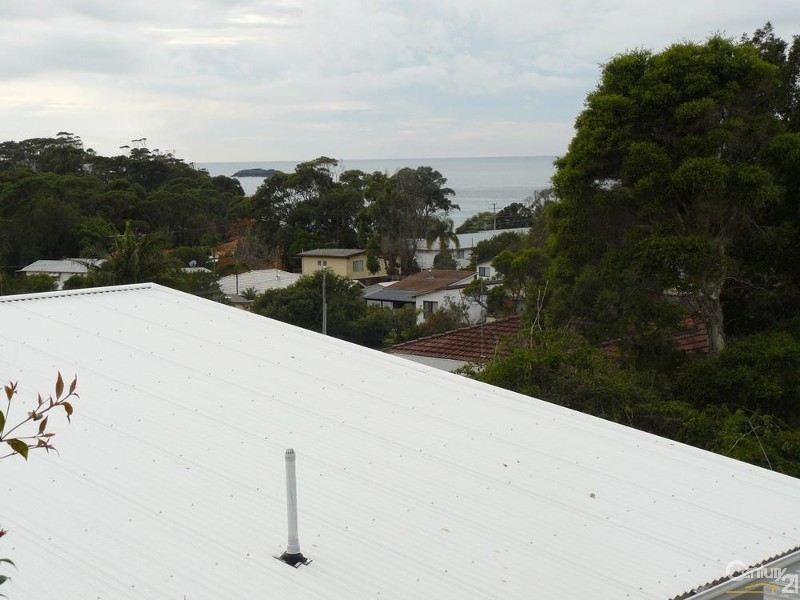 9 Yugura Street, Malua Bay NSW 2536