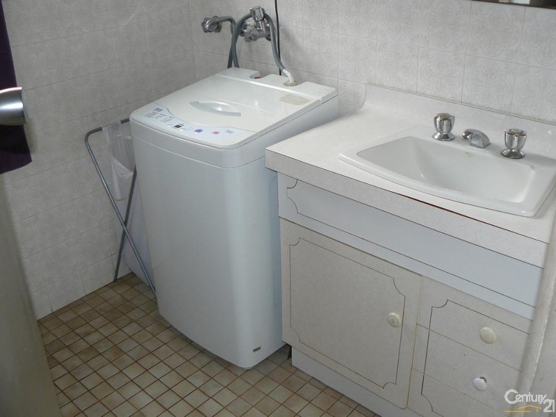 9 Yugura Street, Malua Bay NSW 2536