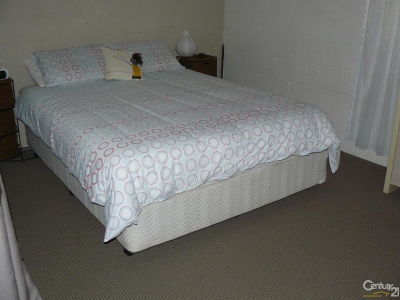 9 Yugura Street, Malua Bay NSW 2536