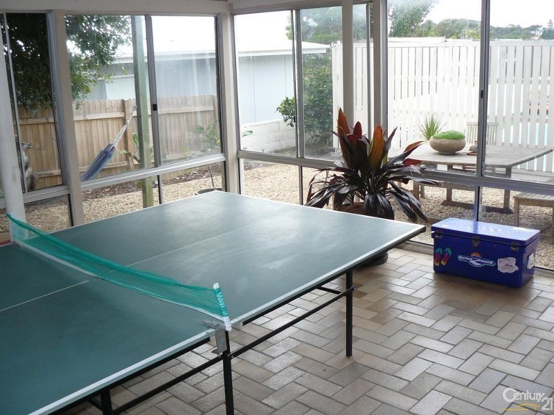 9 Yugura Street, Malua Bay NSW 2536