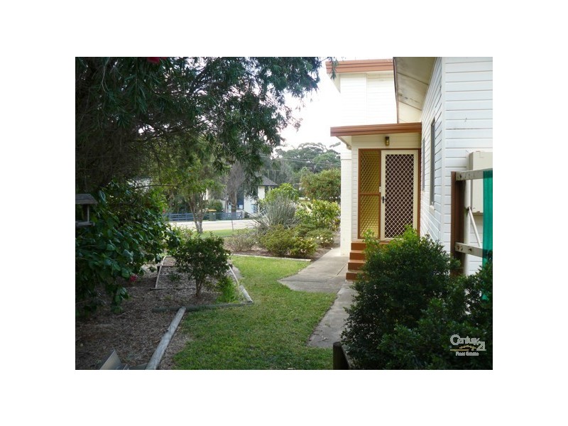 25 Yugura Street, Malua Bay NSW 2536