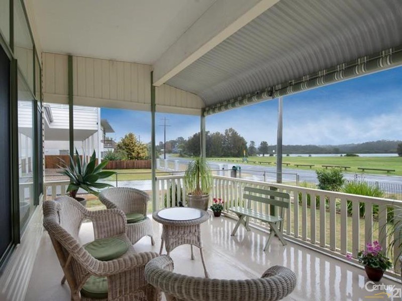 50 Sunpatch Parade, Tomakin NSW 2537