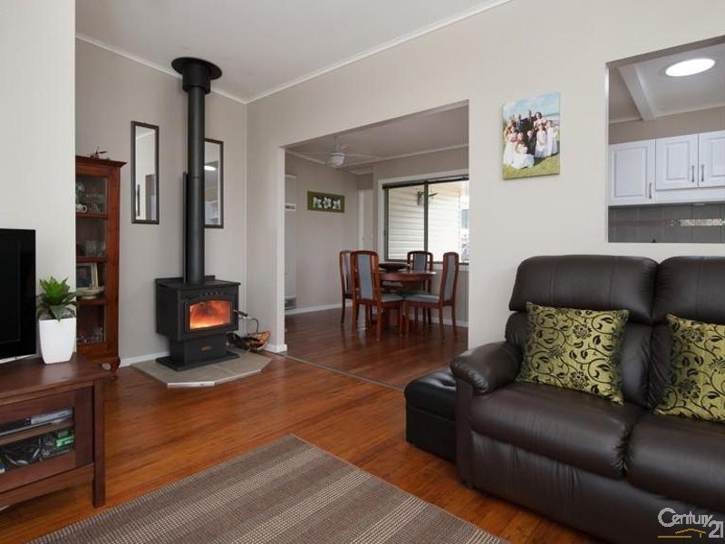 50 Sunpatch Parade, Tomakin NSW 2537