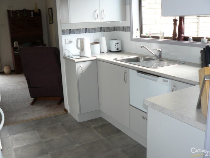 6/4 Sunpatch Parade, Tomakin NSW 2537