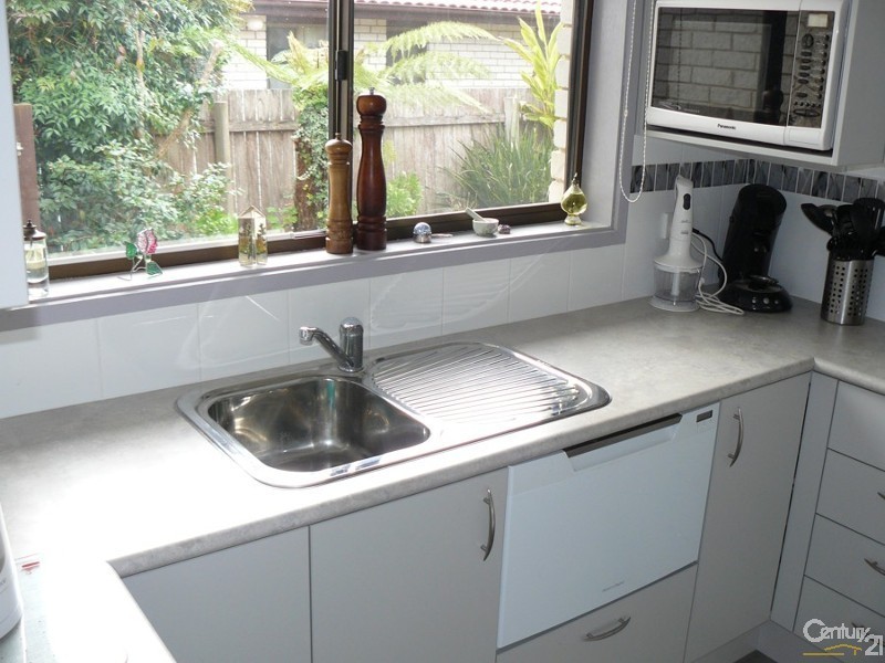 6/4 Sunpatch Parade, Tomakin NSW 2537