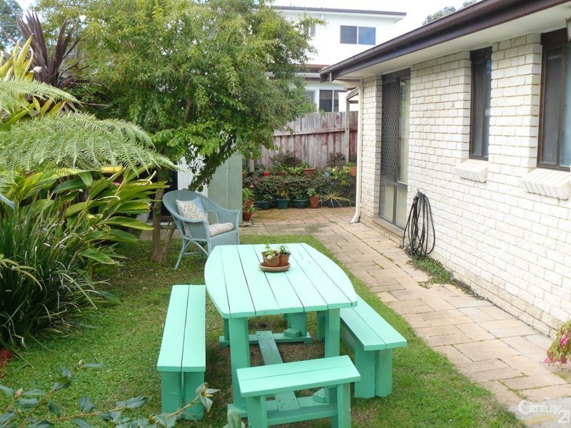 6/4 Sunpatch Parade, Tomakin NSW 2537