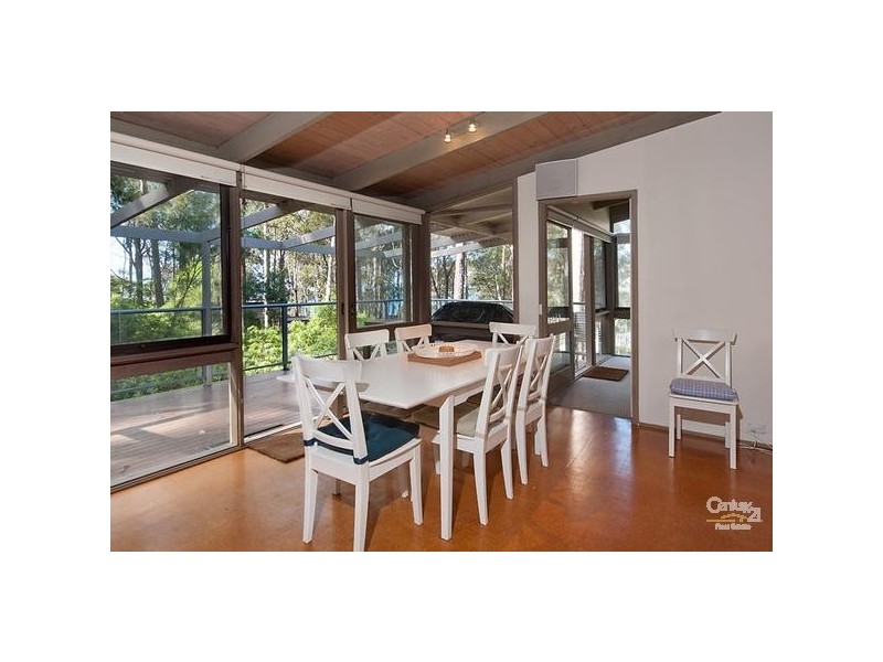 27 Denise Drive, Lilli Pilli NSW 2536