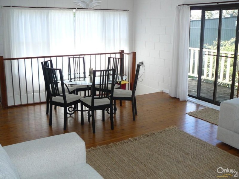643 Beach Road, Surf Beach NSW 2536