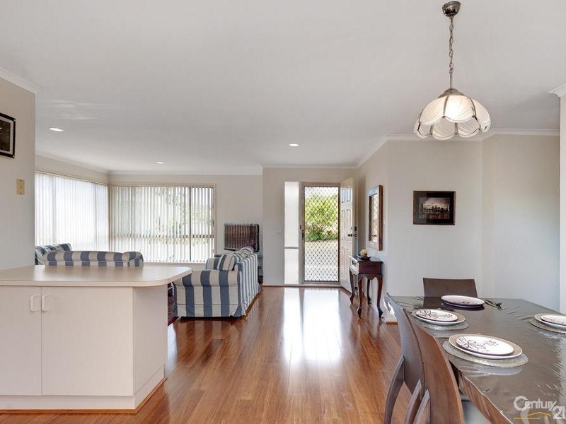 21 Ocean Avenue, Surf Beach NSW 2536